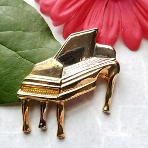 Vintage Grand Piano brooch gold tone pin